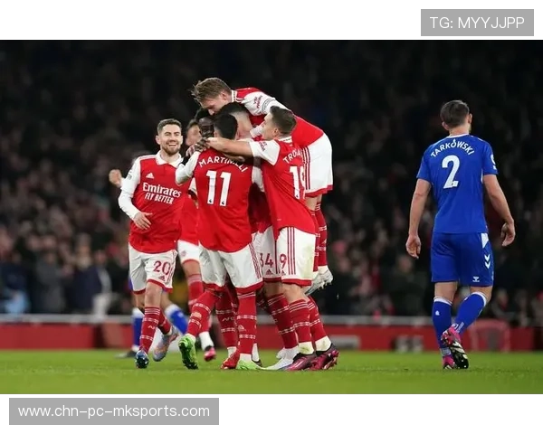 阿森纳旧将扎卡救主，莫耶斯率英超第14逼平英超第5，阿森纳 撒卡